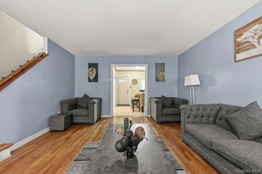 1260 Adee Avenue, Bronx, NY 10469 - #3