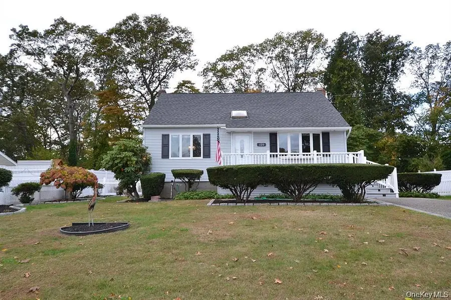 120 Arlington Road, Lake Ronkonkoma, NY 11779 - #2