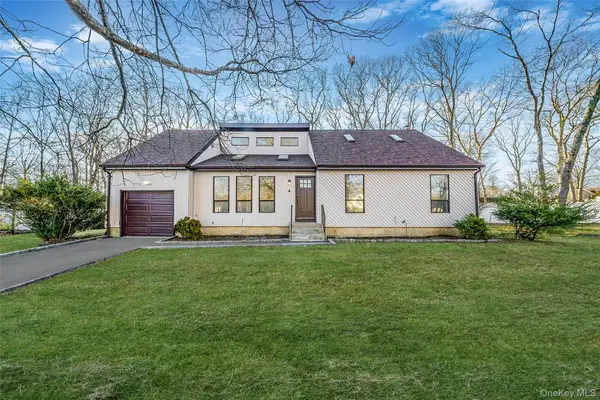 4 Rainbow Court, Middle Island, NY 11953