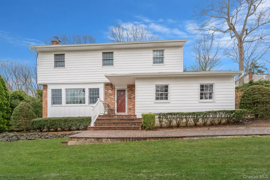 7 Spruce Court, Huntington, NY 11743 - #2