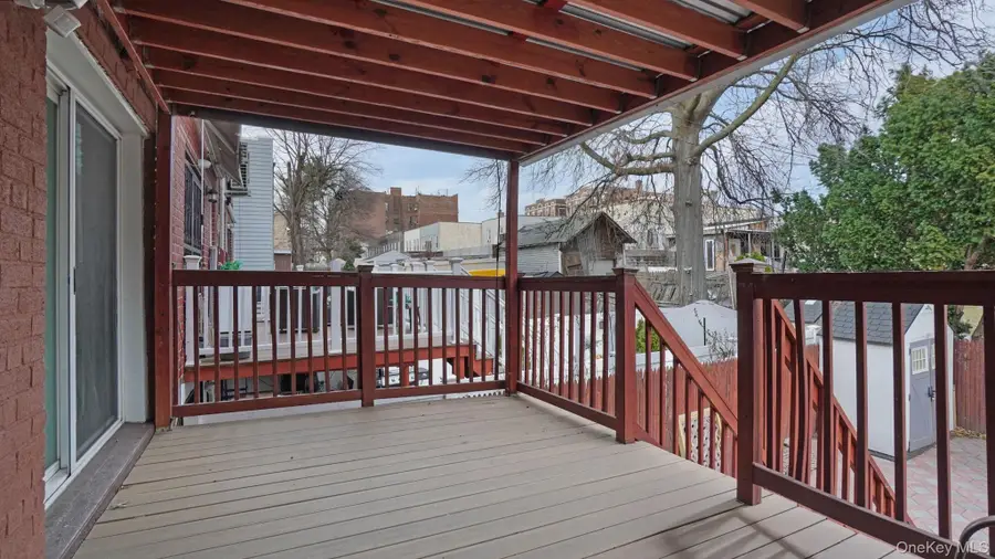 2524 Radcliff Avenue, Bronx, NY 10469 - #2