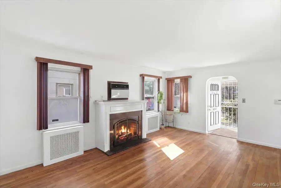 115-11 Parkway Drive, Elmont, NY 11003 - #3