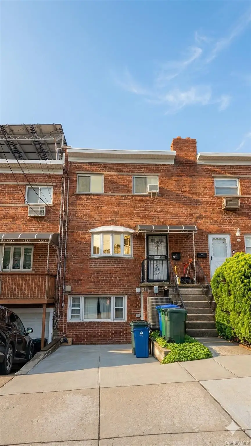 4216 E Tremont Avenue, Bronx, NY 10465 - #2