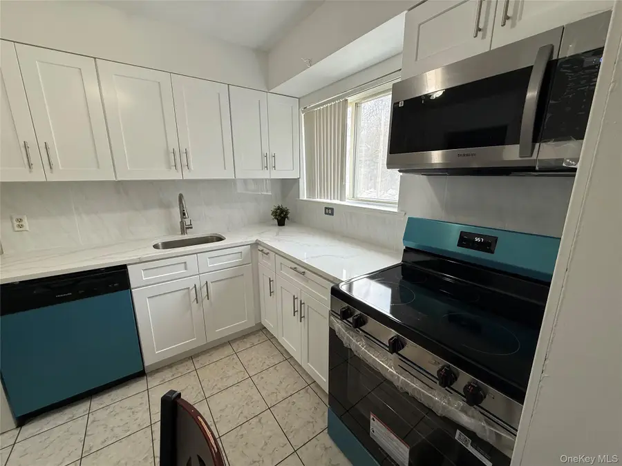 26 Cooper Road #811, Poughkeepsie, NY 12603 - #2