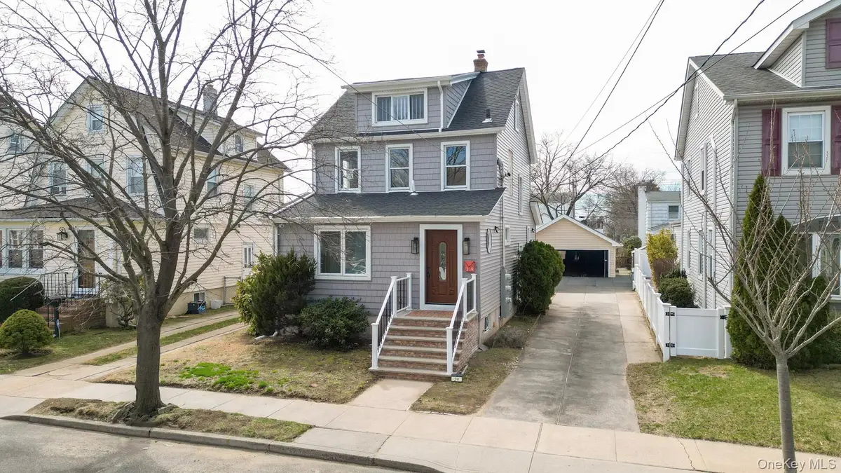 29 Everett Street, Lynbrook, NY 11563 - #1