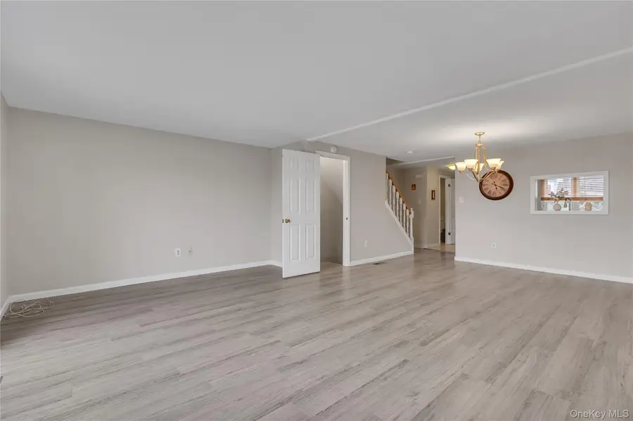 203 Williamsburg Drive, Mahopac, NY 10541 - #3