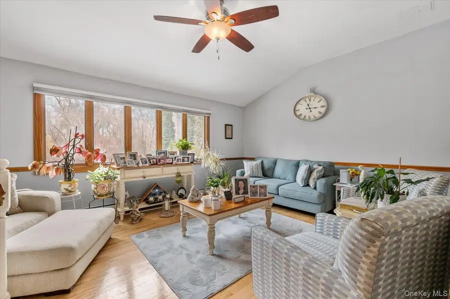 32 Branch Drive, Smithtown, NY 11787 - #3