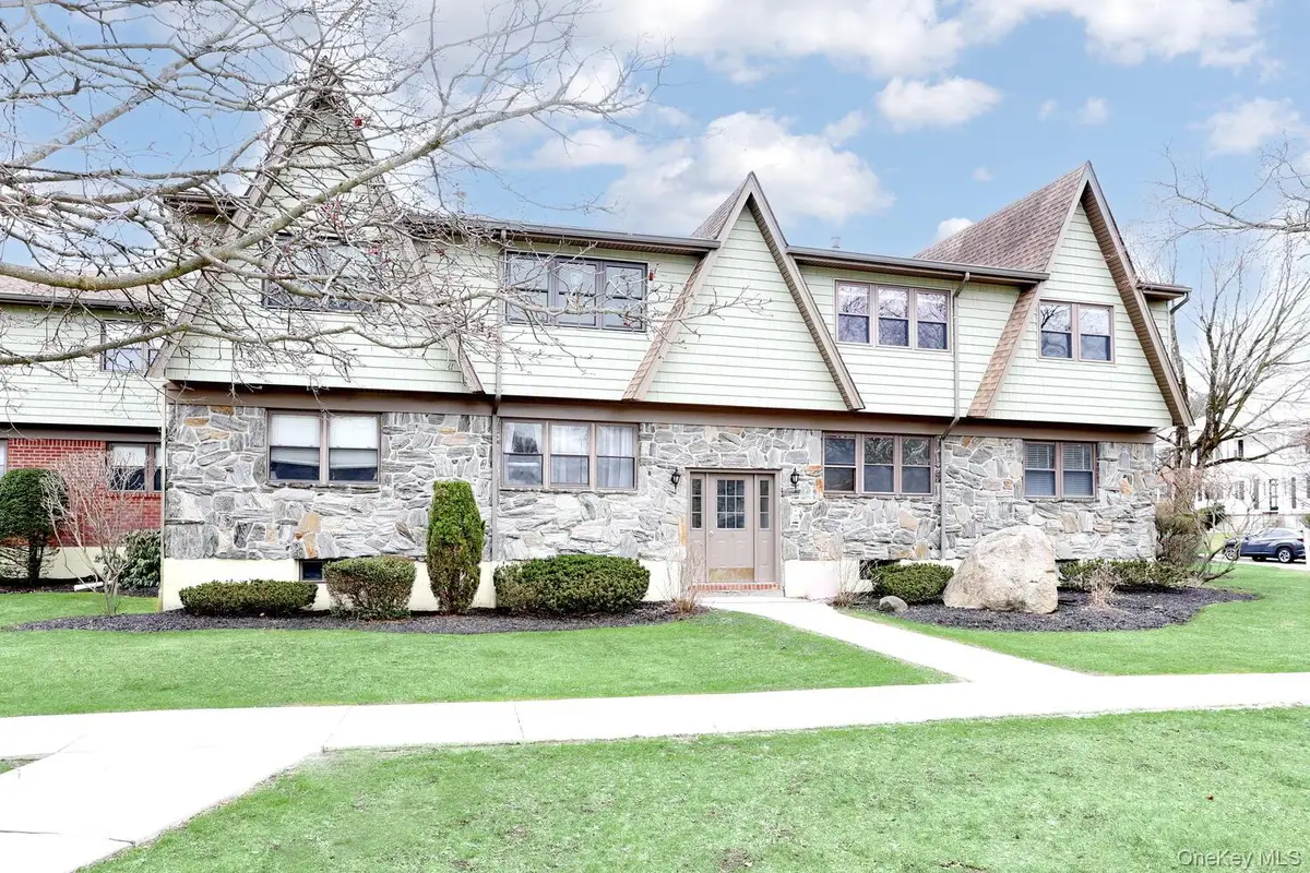 26 Milford Lane #F, Suffern, NY 10901 - #1