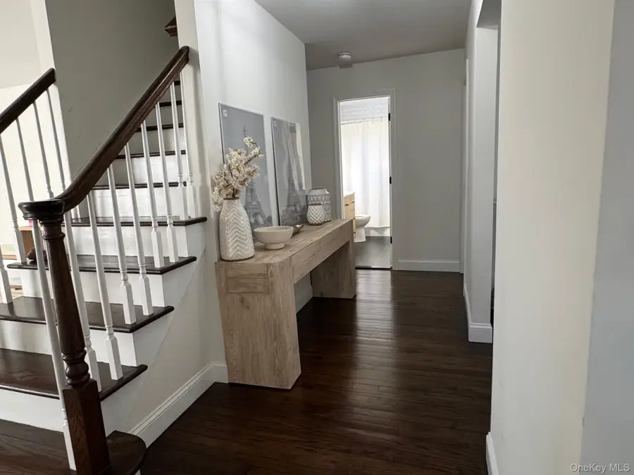 43 W Shore Road, Oakdale, NY 11769 - #2