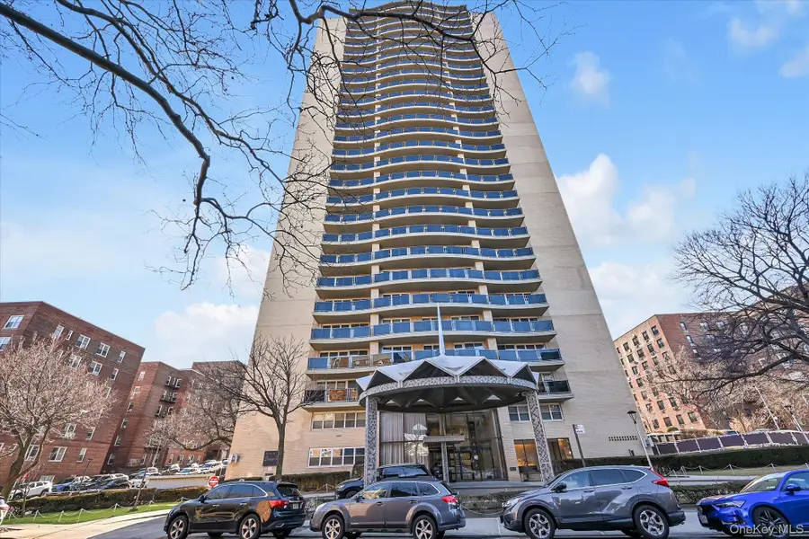 6636 Yellowstone Boulevard #2C, Forest Hills, NY 11375 - #3