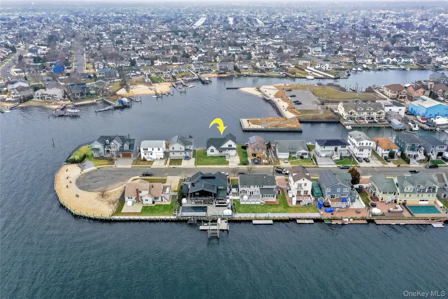 10 Beach Road, Massapequa, NY 11758 - #3