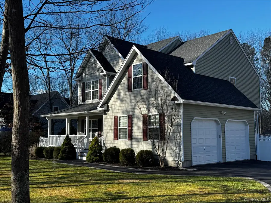 186 Bernstein Boulevard, Center Moriches, NY 11934 - #2