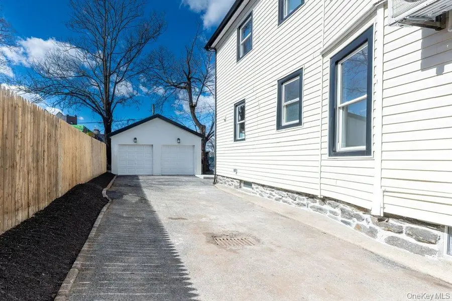 10 S 14th Avenue, Mount Vernon, NY 10550 - #2