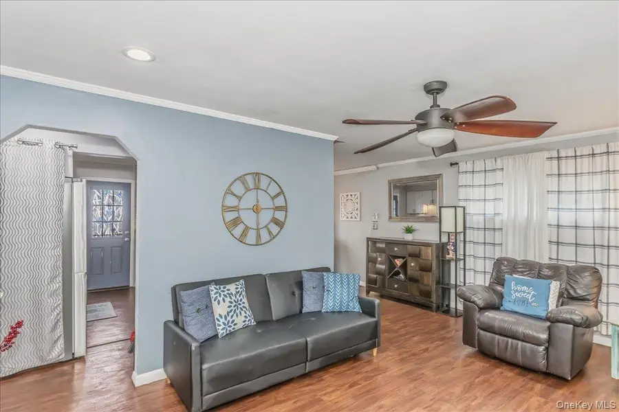 86 Oceanview Avenue, Valley Stream, NY 11581 - #3