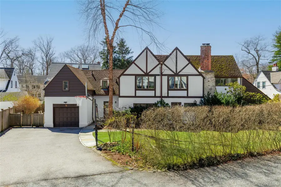6 Walbrooke Circle, Scarsdale, NY 10583 - #3