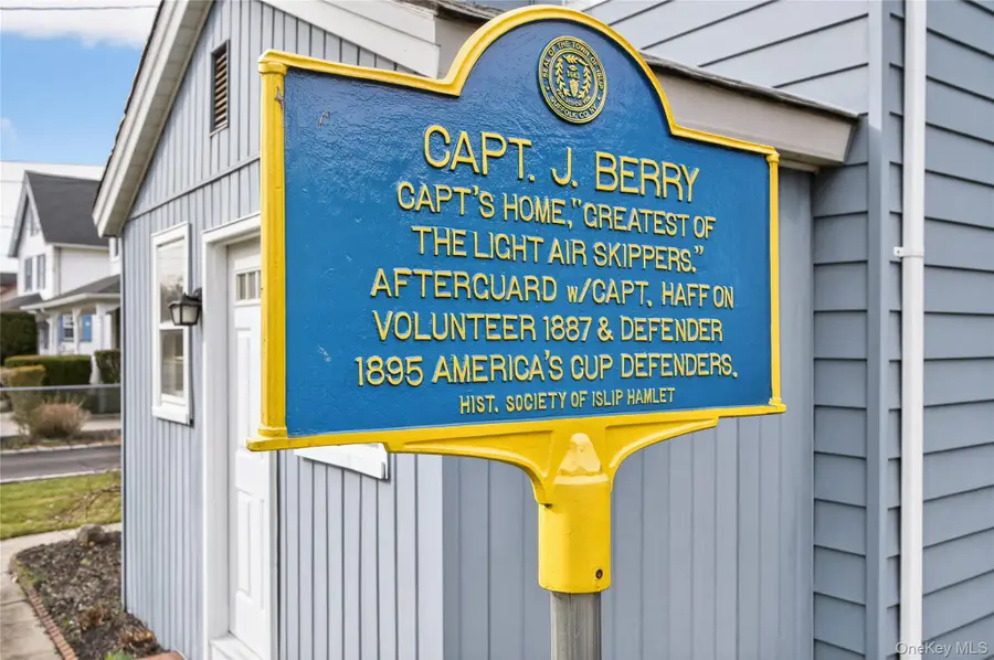 46 Monell Avenue, Islip, NY 11751 - #3