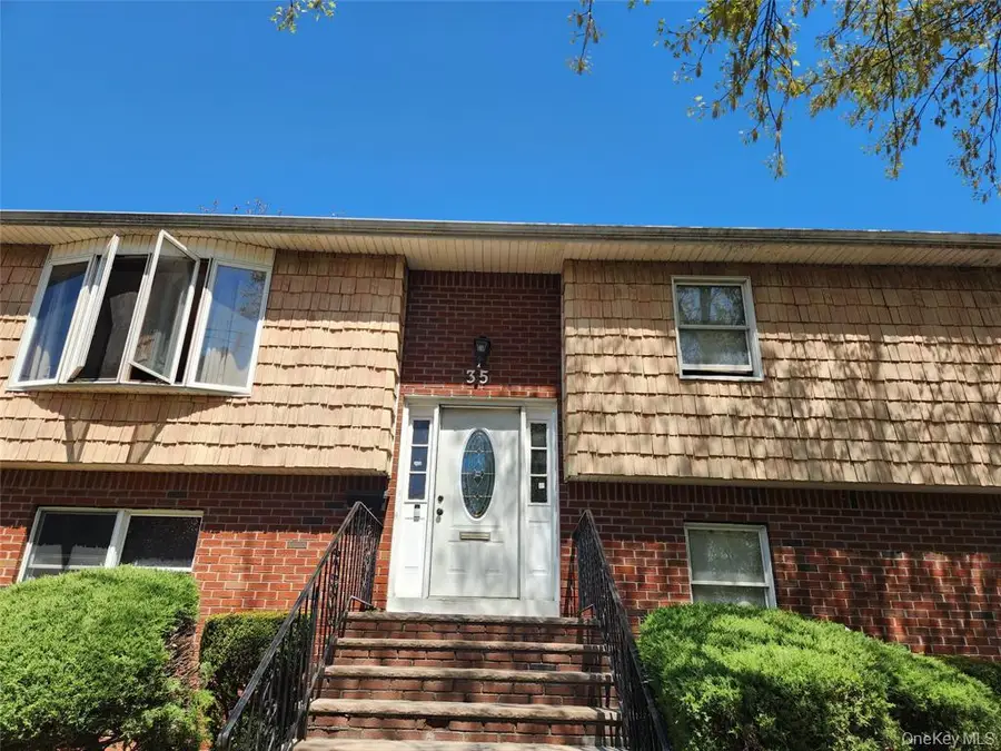 35 Mulford Place, Hempstead, NY 11550 - #2
