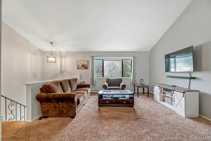 39 Woodbrook Drive, Ridge, NY 11961 - #3