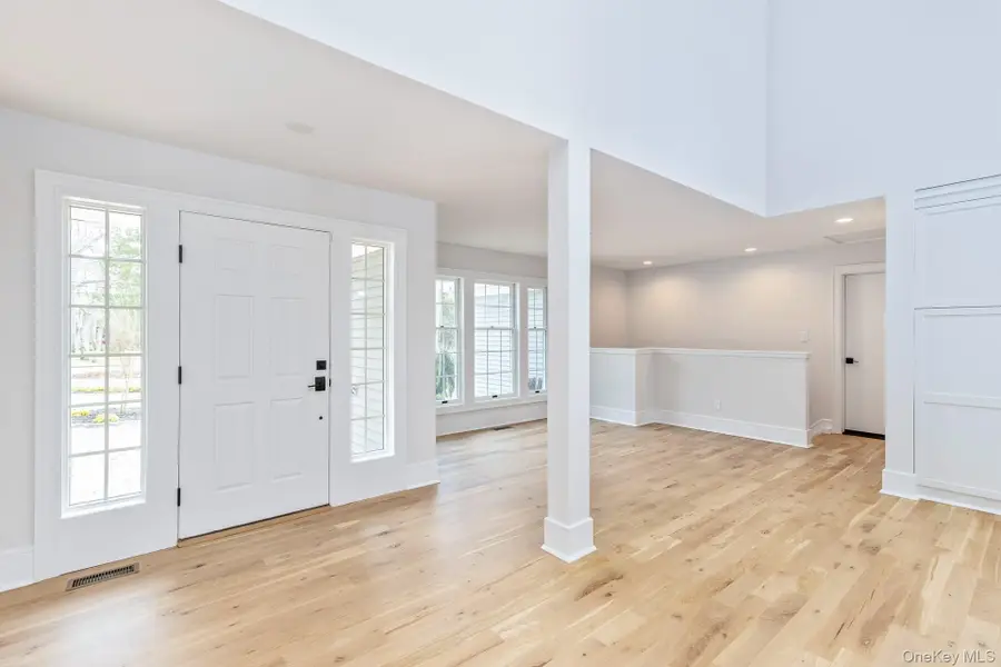 31 Windwood Court, Westhampton, NY 11977 - #2