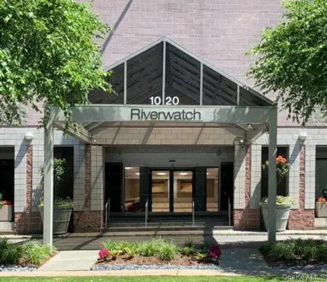 1020 Warburton Avenue #5A, Yonkers, NY 10701