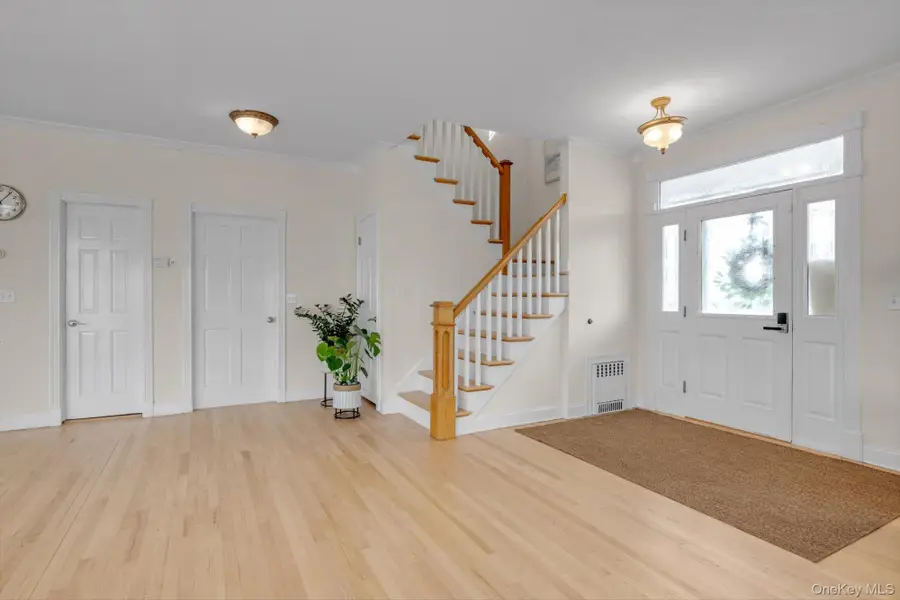 268 Gordon Place, Freeport, NY 11520 - #2