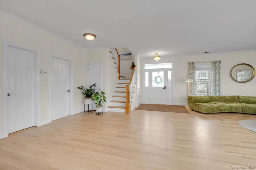 268 Gordon Place, Freeport, NY 11520 - #3