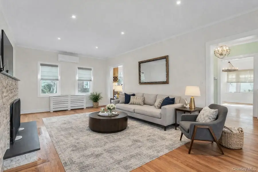 85 Violet Avenue, Floral Park, NY 11001 - #3