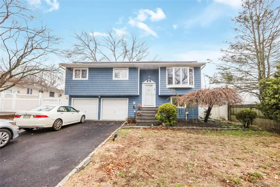 22 3rd Street, Ronkonkoma, NY 11779 - #2