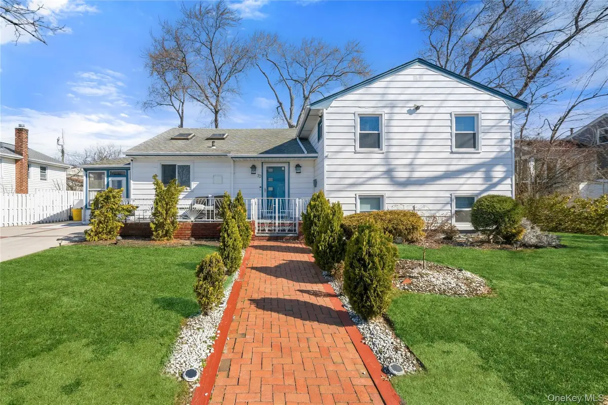 70 Forest Road, Valley Stream, NY 11581 - #1