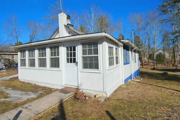 8 Central Avenue, White Lake, NY 12786