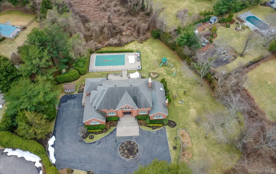 301 Berry Hill Road, Oyster Bay Cove, NY 11791 - #2