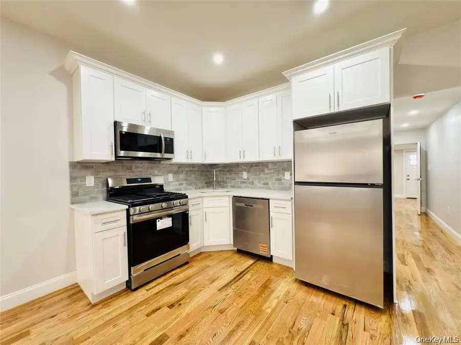 1170 Havemeyer Avenue, Bronx, NY 10462 - #3