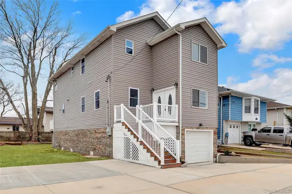 1010 California Place S, Island Park, NY 11558