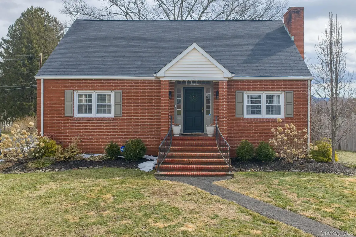 5 Sunrise Terrace, New Windsor, NY 12553 - #1