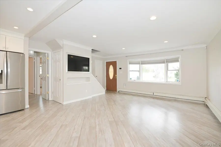 4000 Avoca Avenue, Bethpage, NY 11714 - #3