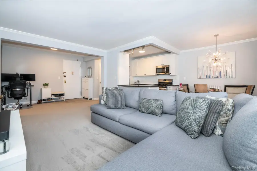 4 Sadore Lane #5J, Yonkers, NY 10710 - #3