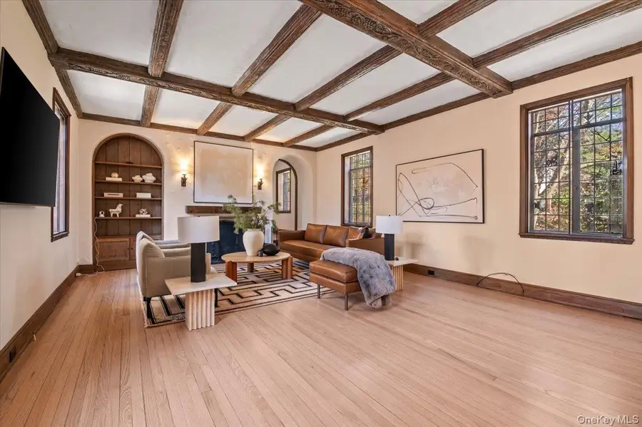 12 Hampton Road, Port Washington, NY 11050 - #3