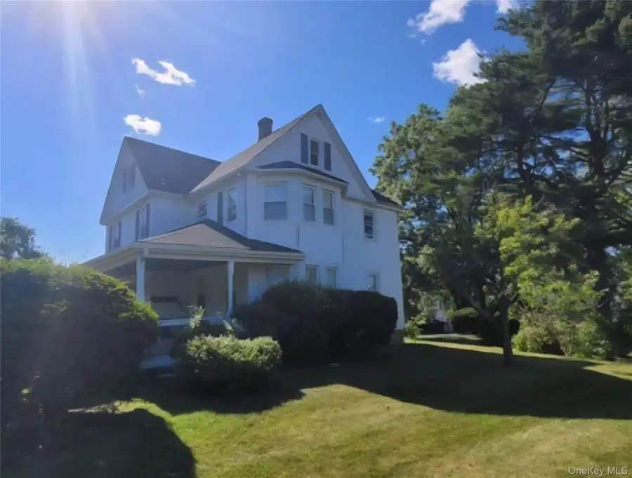 21-23 George Street, Manhasset, NY 11030 - #2