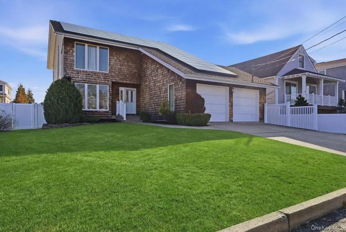 141 Annuskemunnica Road, Babylon, NY 11702 - #1