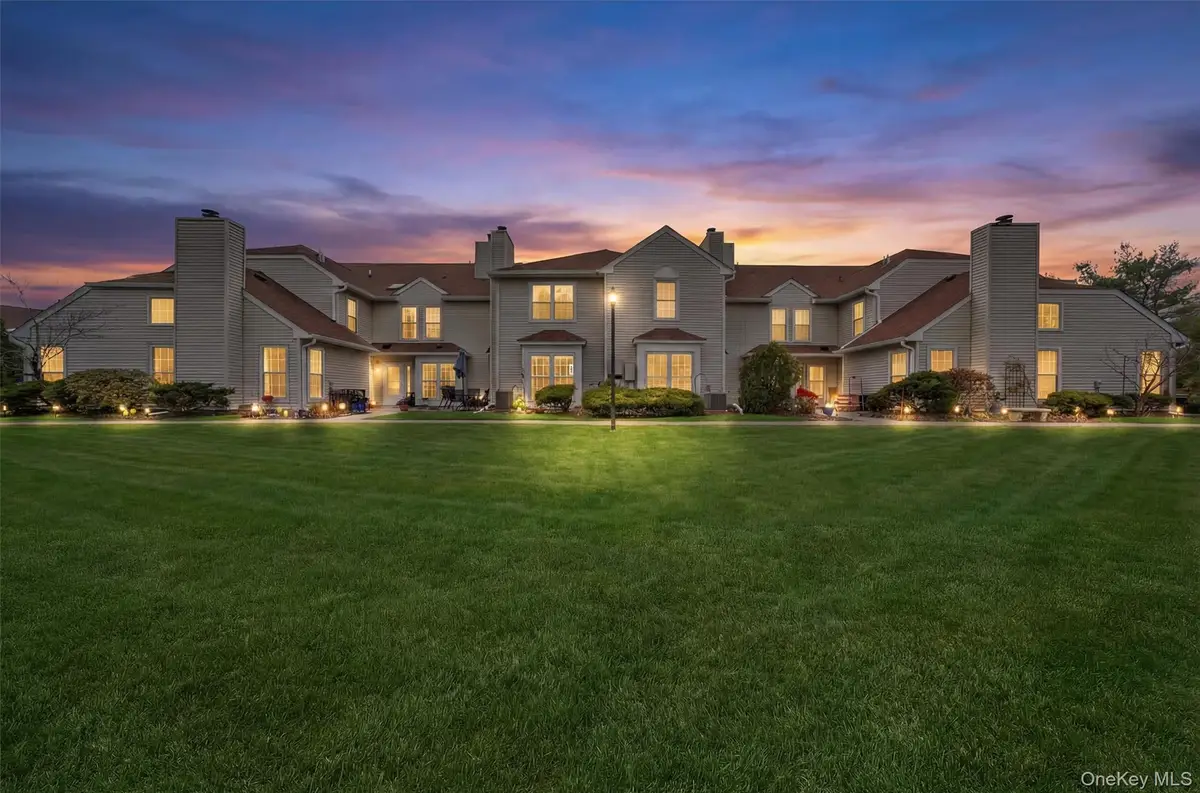 19 Olde Wagon Road, Warwick, NY 10990 - #1