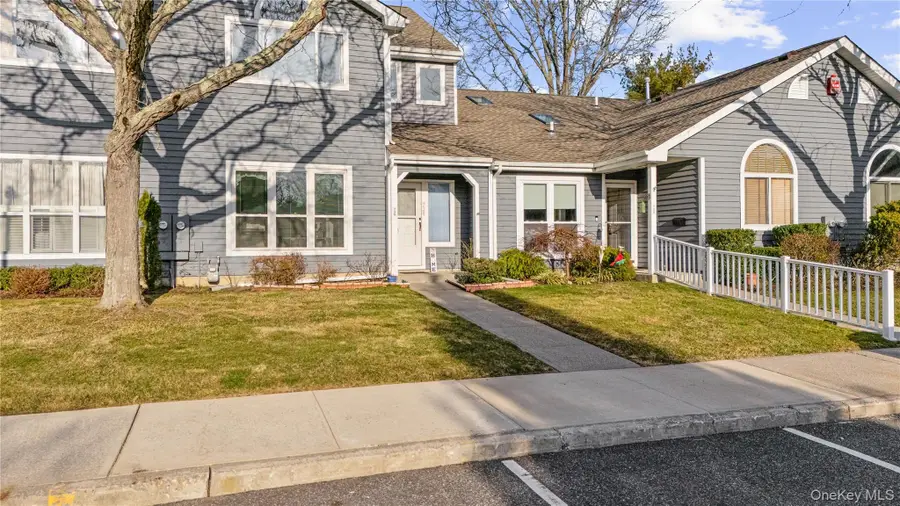 738 Birchwood Park Drive, Middle Island, NY 11953 - #2