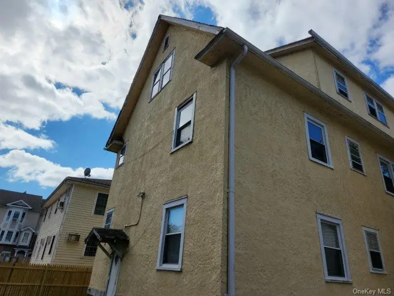 525 S 11th Avenue, Mount Vernon, NY 10550 - #3