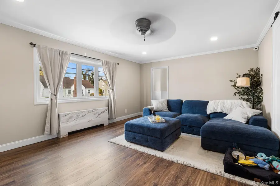 2309 Mattituck Avenue, Seaford, NY 11783 - #3