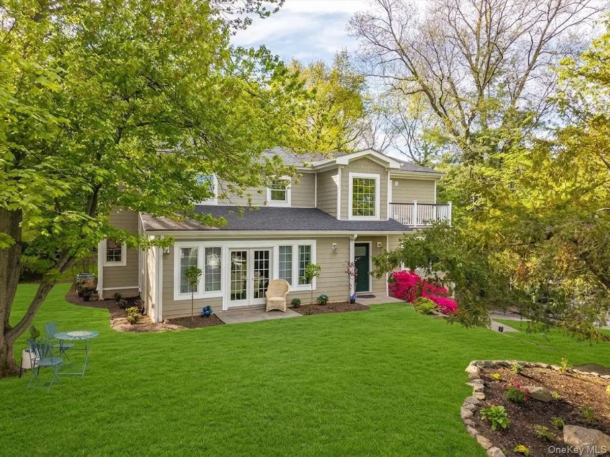199 Hickory Grove Drive E, Larchmont, NY 10538 - #1