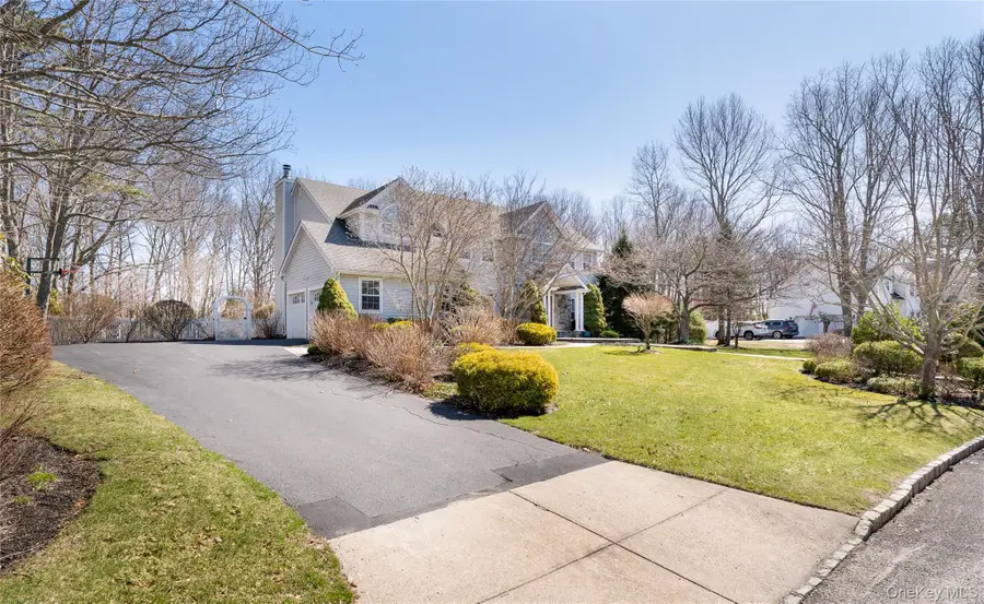 7 Framingham Lane, Shoreham, NY 11786 - #3