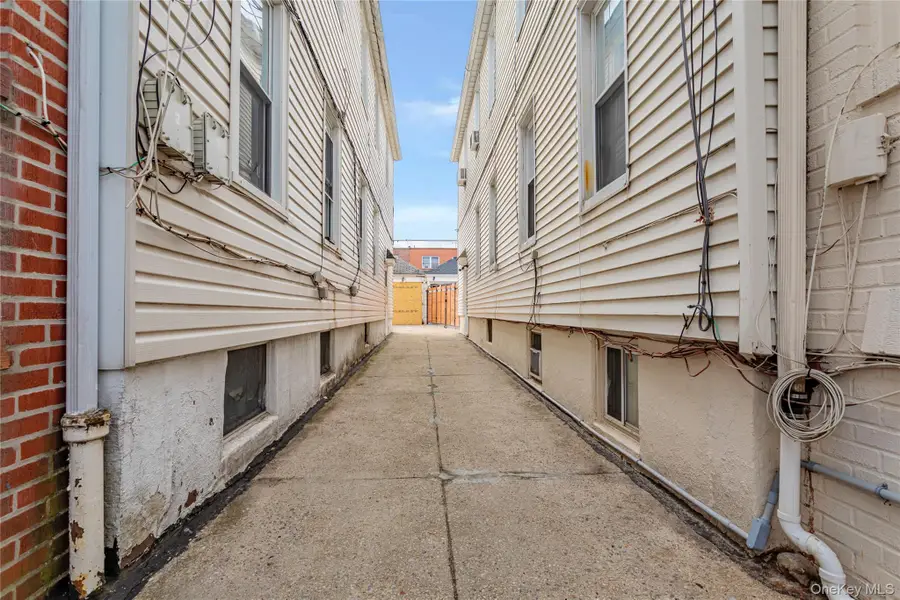 968 E 48th Street, Brooklyn, NY 11203 - #2