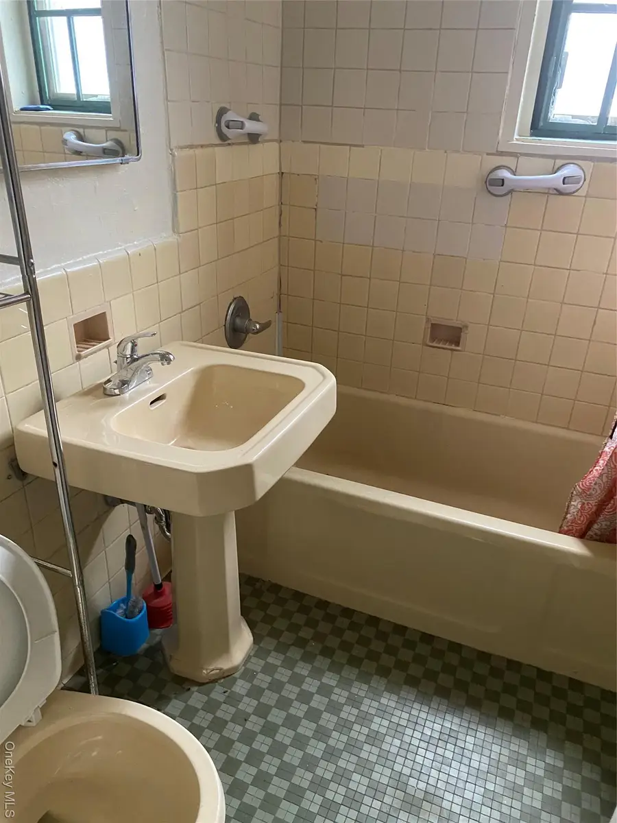 1469 West Avenue #1F, Bronx, NY 10462 - #3