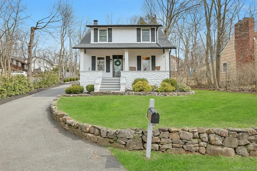 56 N Greenbush Road, West Nyack, NY 10994 - #2