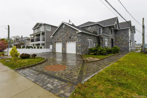 4563 Decatur Place, Island Park, NY 11558