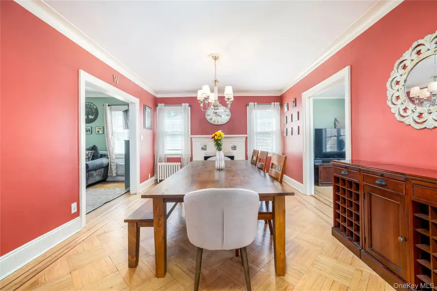 407 Morris Avenue, Rockville Centre, NY 11570 - #3